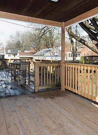 4th image of 6905 Bartmer Ave