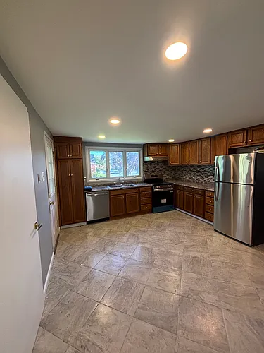 727 6th St Photo 1