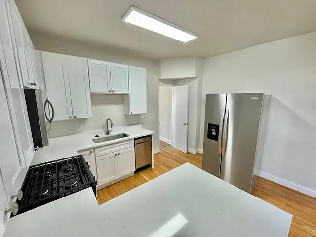 1301 Clarkson St — Photo 5