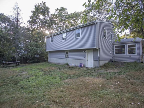 4th image of 381 E Ashland St