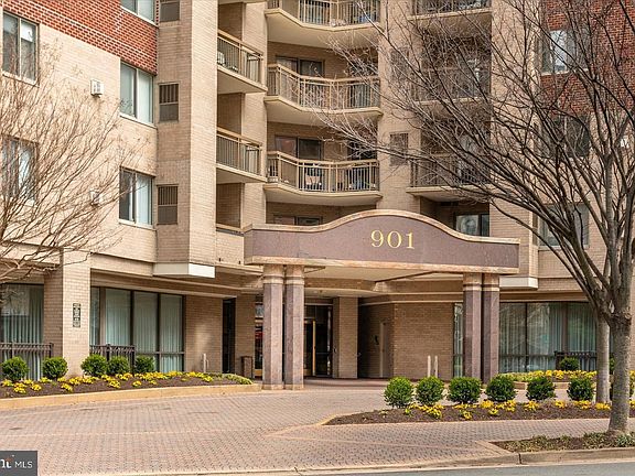 2nd image of 901 N Monroe St APT 1108
