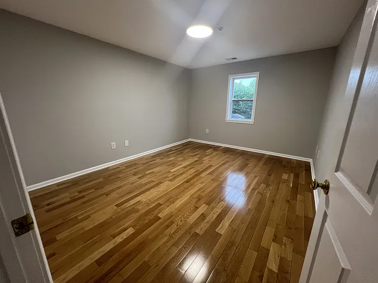 220 Prospect Ave #1B — Photo 18