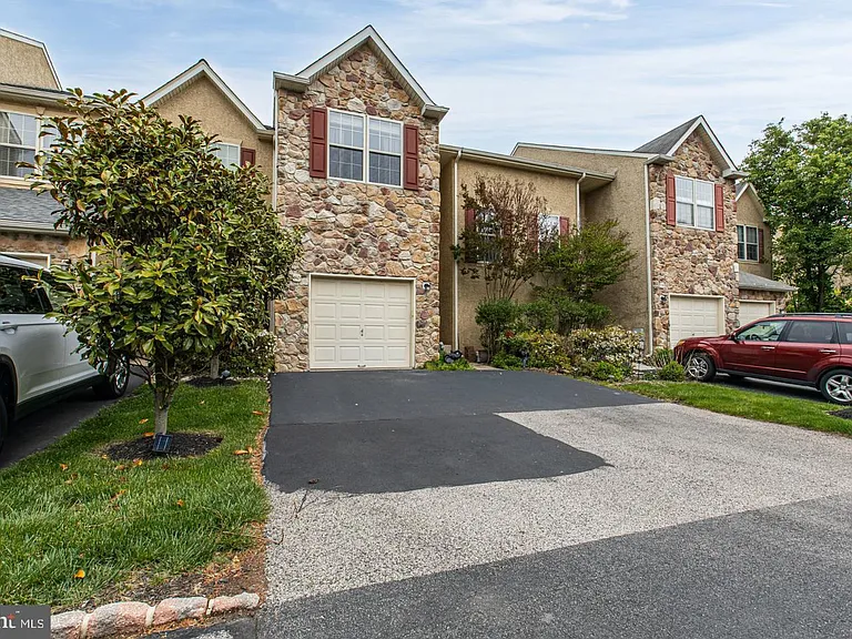 80 Chadwick Cir — Photo 48