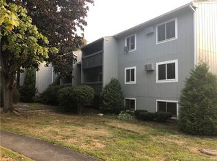 68 Buddington Rd APT 4, Groton, CT 06340