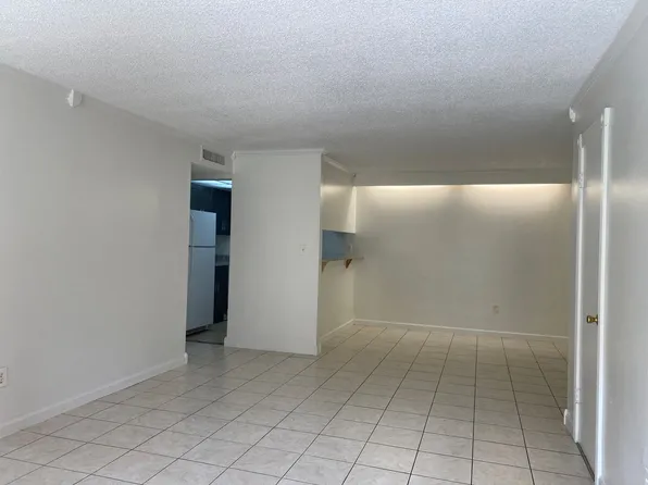 925 W Oak Ridge Rd, Orlando, FL