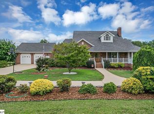 201 Bowling Green Dr, Landrum, SC 29356