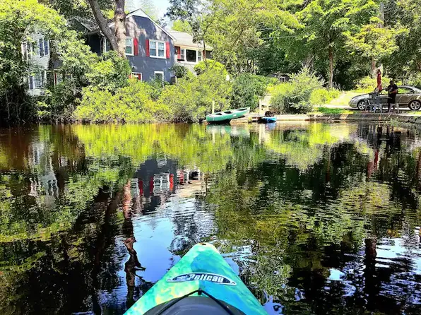 313 Maxwell Ln, Newport News, VA 23606