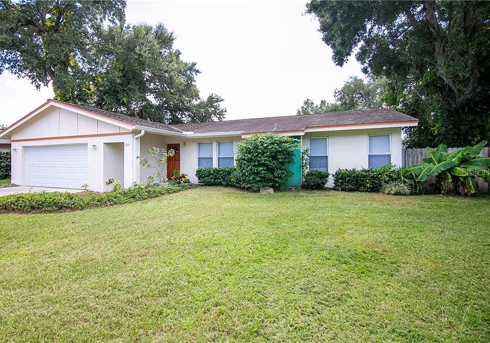 1st image of 804 Queen Palm Ln