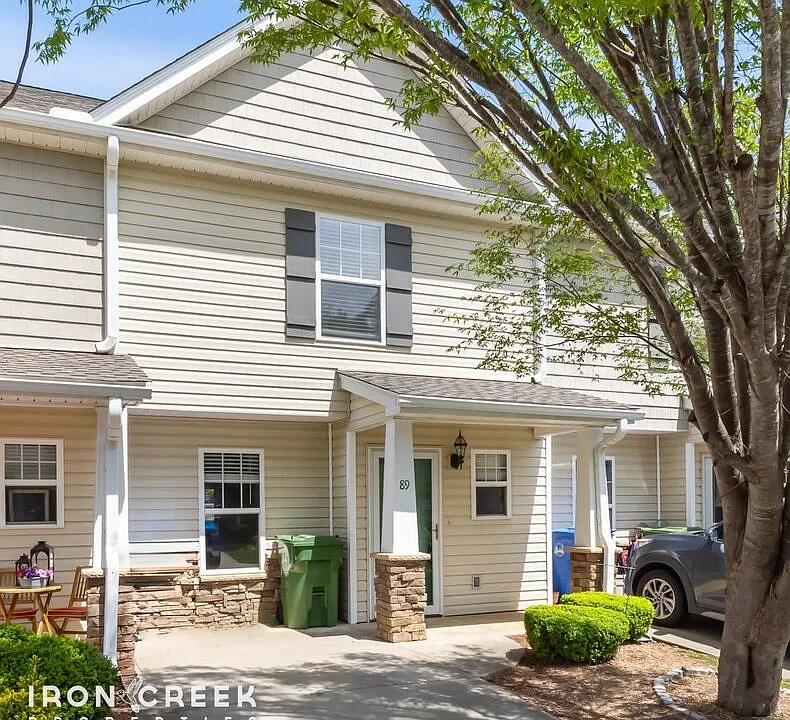 89 Old Salem Ct