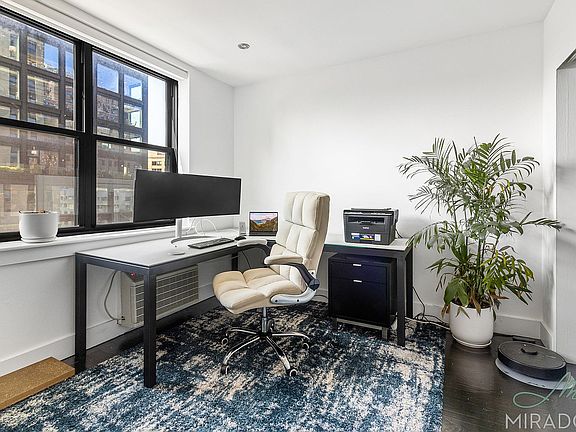 5th image of 255 W 14th St APT 6A