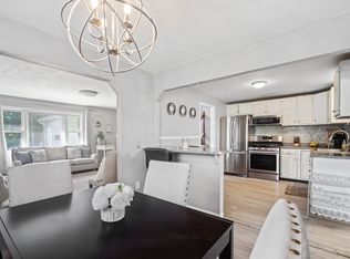 120 Garvey Dr, Springfield, MA 01109