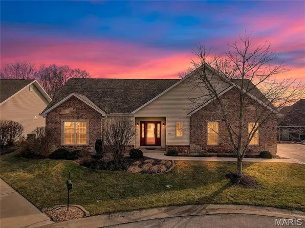 703 Norwood Ter, Lake Saint Louis, MO 63367