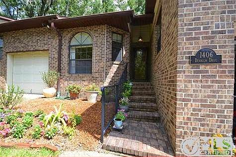1st image of 1406 Denholm Dr
