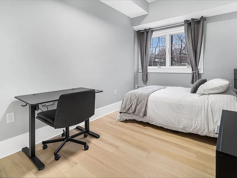 504 Stewart Ave — Photo 253