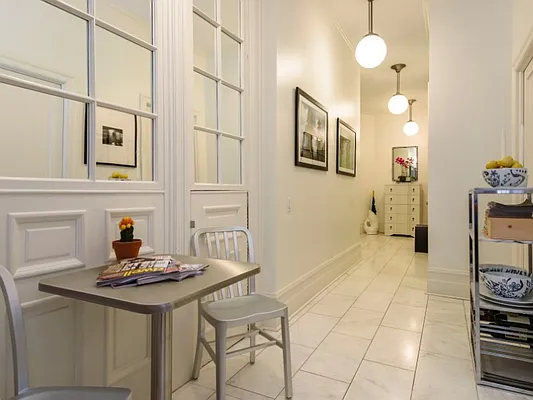 Sold by Sotheby's International Realty | media 9