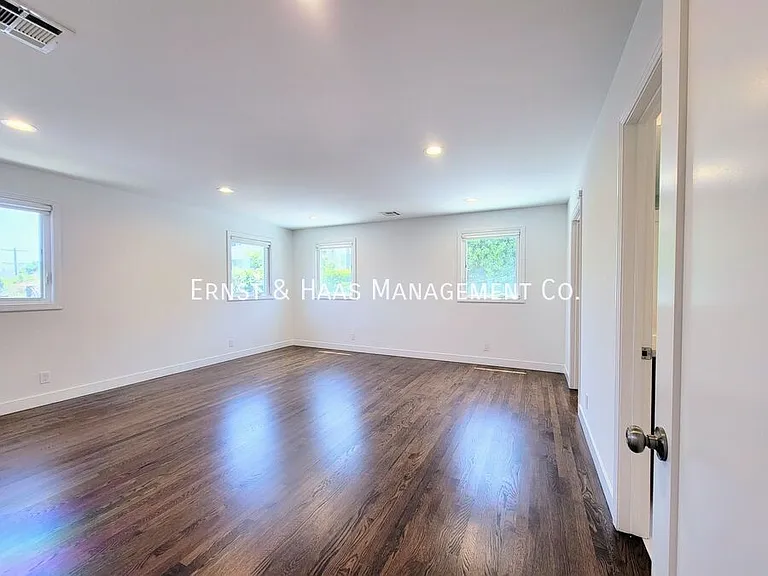 2227 Camden Ave — Photo 22