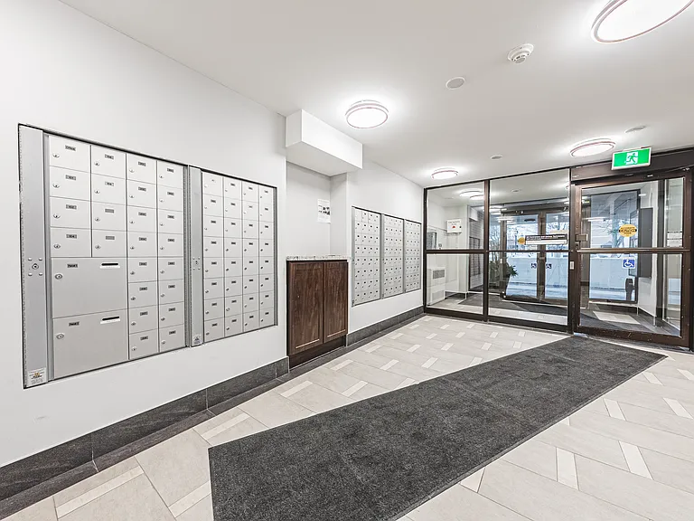 2220 Marine Dr — Photo 19
