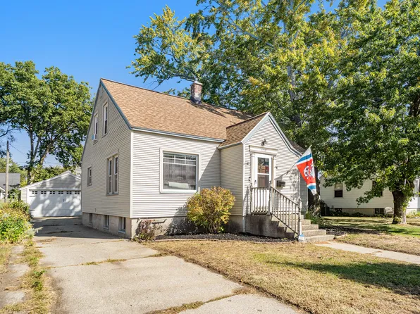 1235 Slayton Ave, Grand Haven, MI 49417