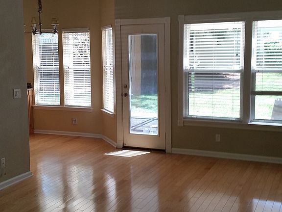 5th image of 511 Figueroa St