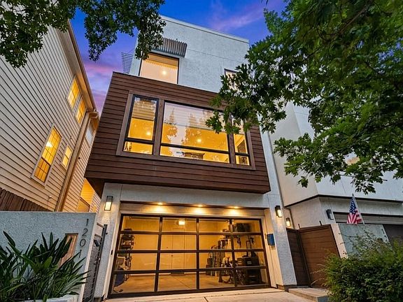2nd image of 1201 Peveto St