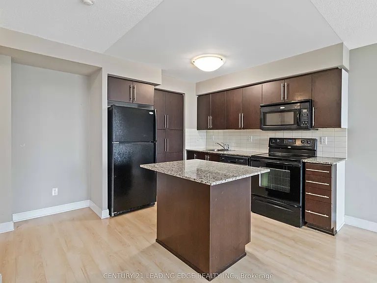 330 Burnhamthorpe Rd W #806 — Photo 10