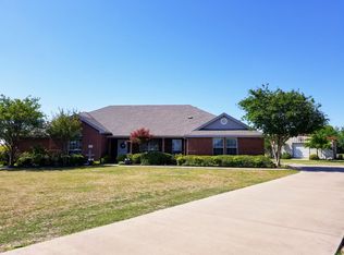 8810 Melissa Ct, Waxahachie, TX 75167