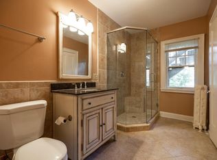 2119 E Kenilworth Pl #2, Milwaukee, WI 53202