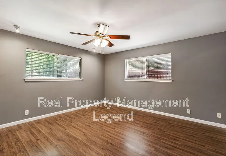 13425 Janwood Ln — Photo 9