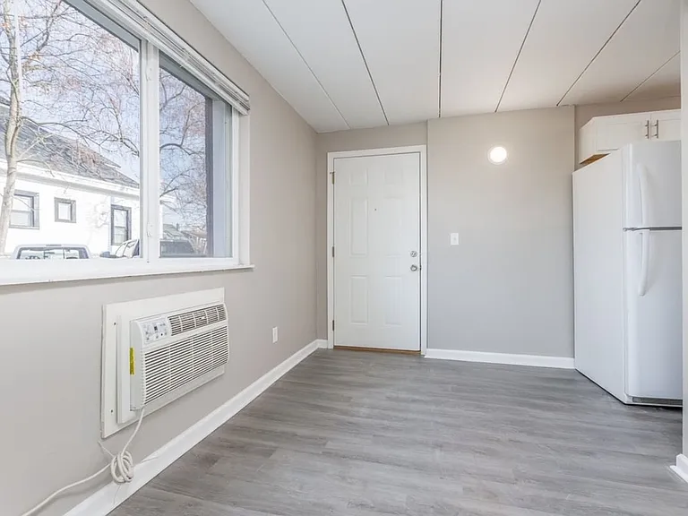 2218 N 4th St #5 — Photo 9