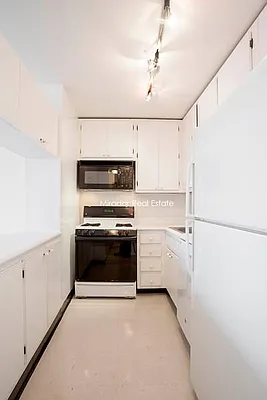 Rented by Mirador Real Estate | media 11