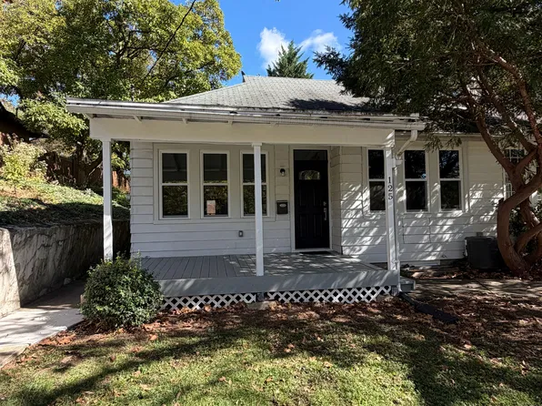 125 N 20th St, Camp Hill, PA 17011