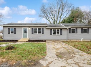 701 N Lotz Ln, Silver Lake, IN