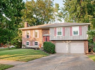 301 Hemingway Rd, Saint Matthews, KY 40207