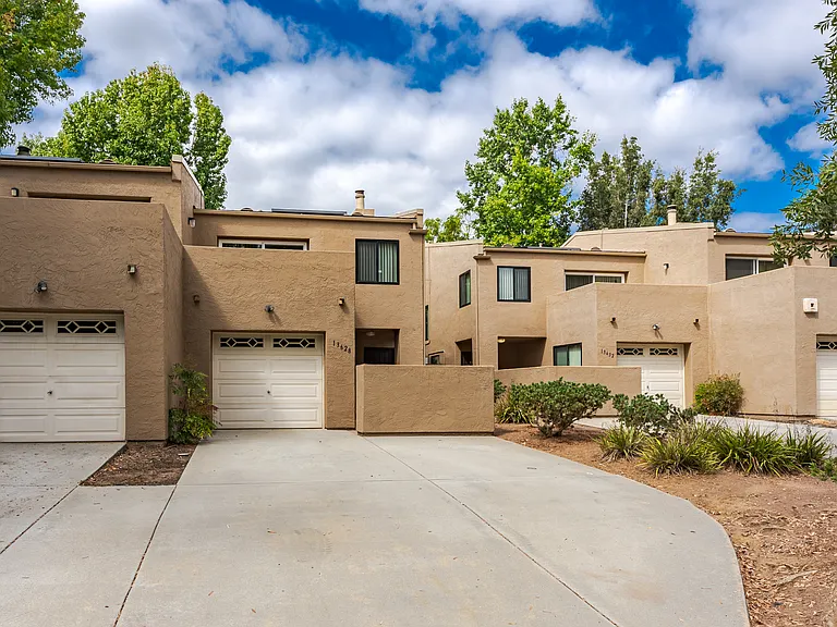 Hilleary Park - Military Housing — Photo 20