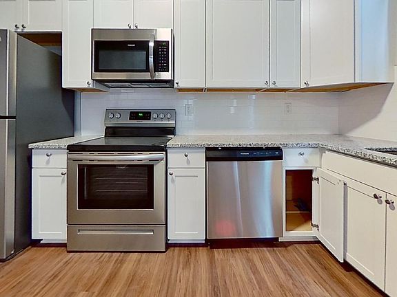 2nd image of 817 Norton St