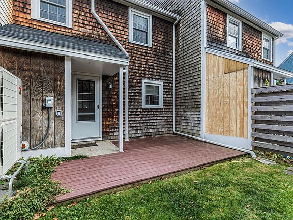 4th image of 1275 Maplewood Ave Unit 7
