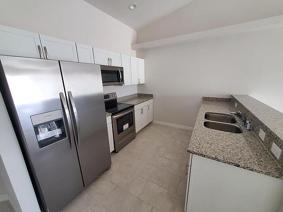 5th image of 1018 Andalusia Blvd