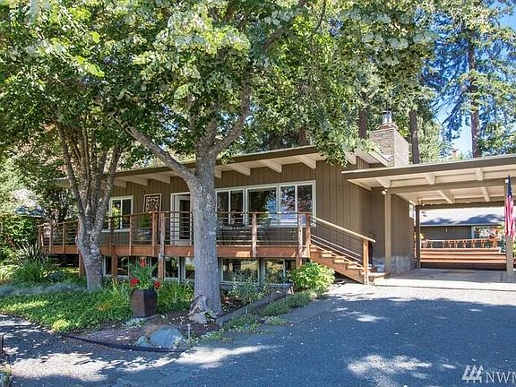 2nd image of 3992 Crystal Springs Dr NE