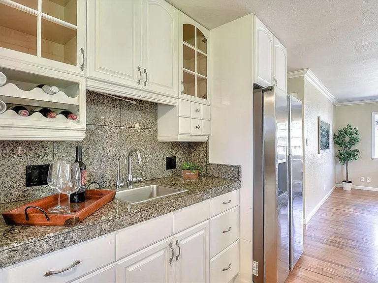 1365 Kimberly Dr — Photo 5