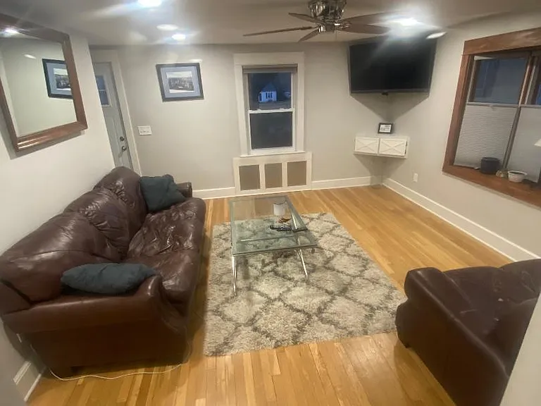 4 Beverly Ter — Photo 16