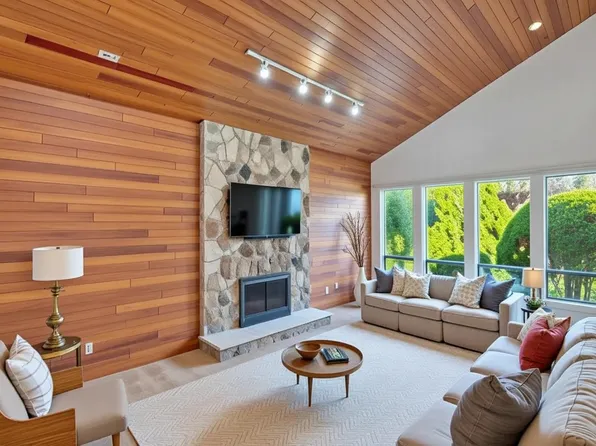 5202 Hollywood Dr, Richmond, BC V7E 4V4