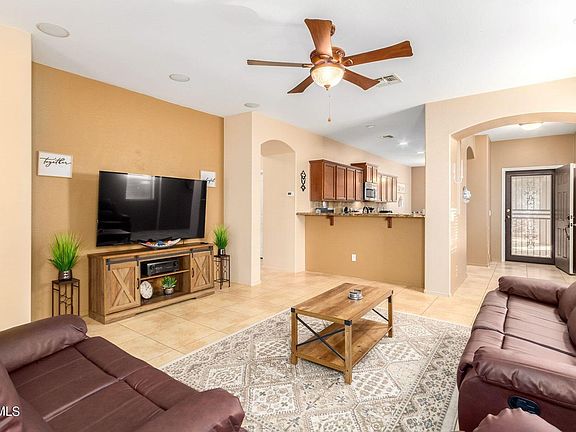 4th image of 1688 W Corriente Dr #B
