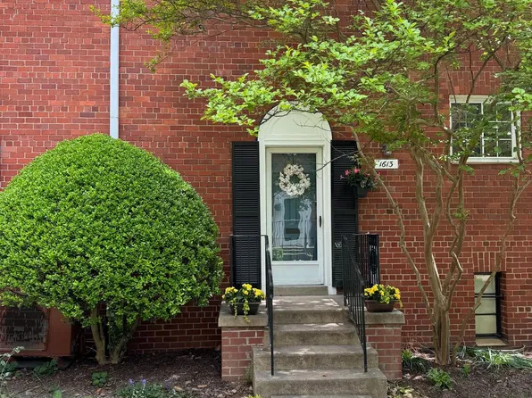 1613 Mount Eagle Pl, Alexandria, VA 22302