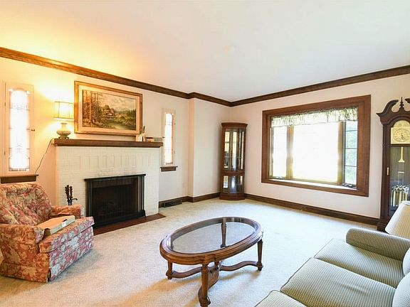 5th image of 8502 Parkview Ave