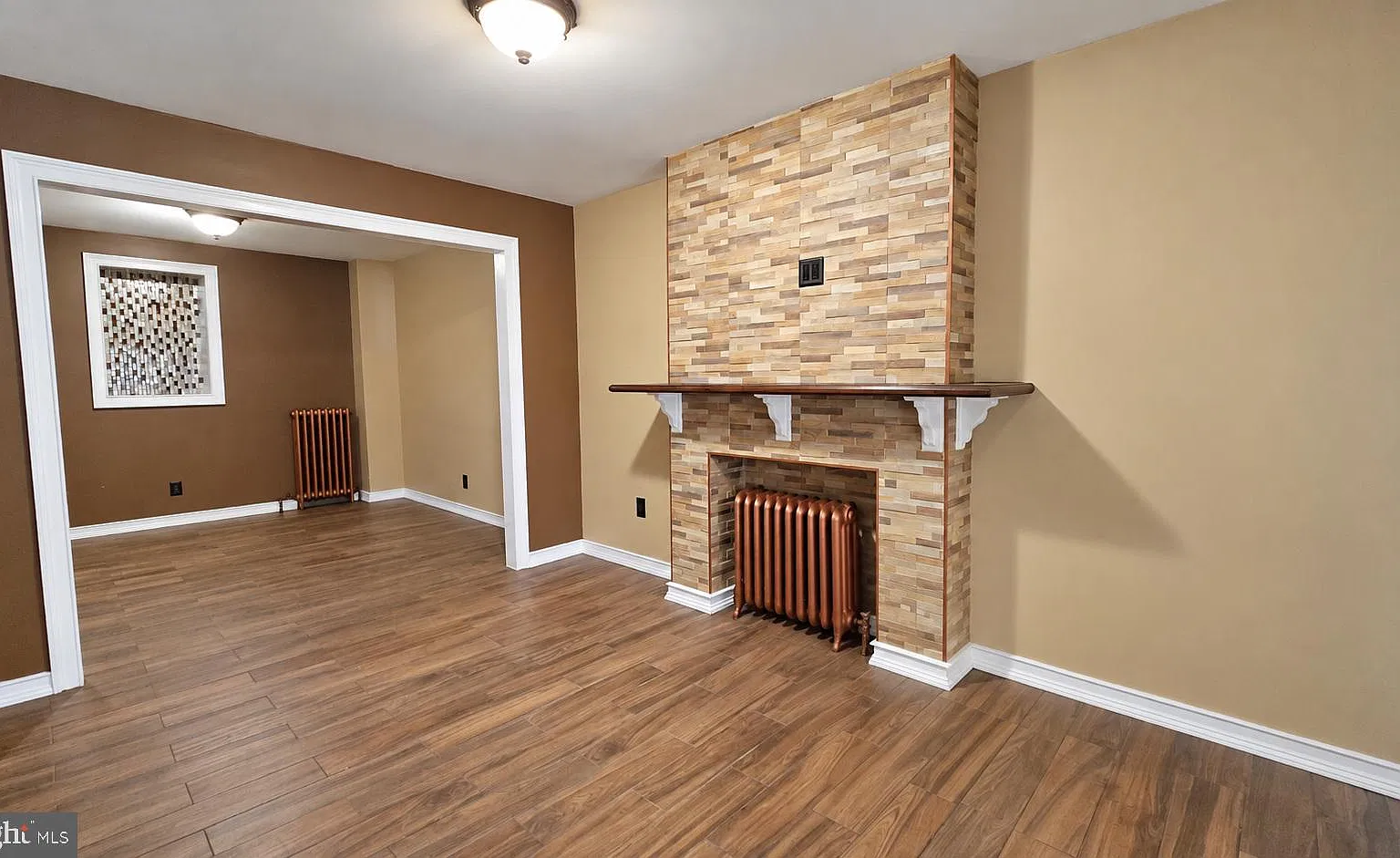 2 bed, 2.0 bath, 784 sqft, $1,600 — Photo 4