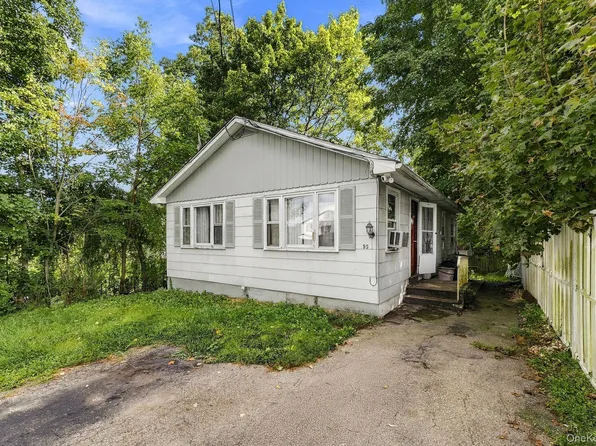 55 Morrissey Drive, Lake Peekskill, NY 10537