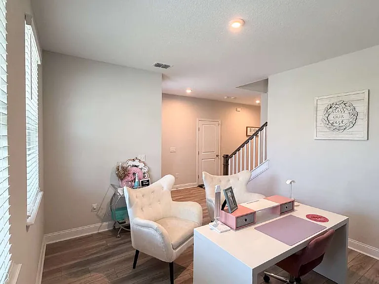 467 Blue Daze St — Photo 12