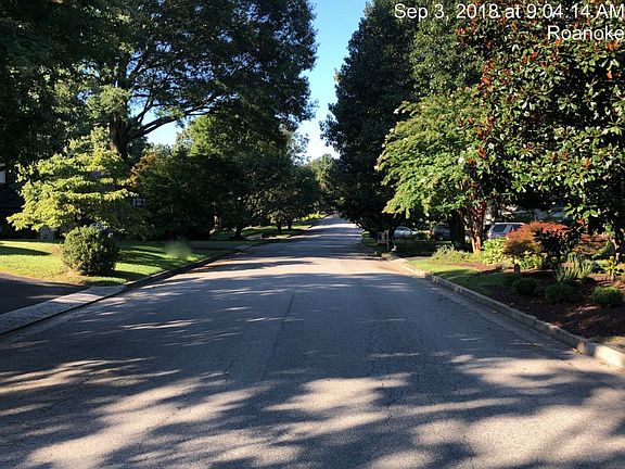 4th image of 3623 Peakwood Dr SW