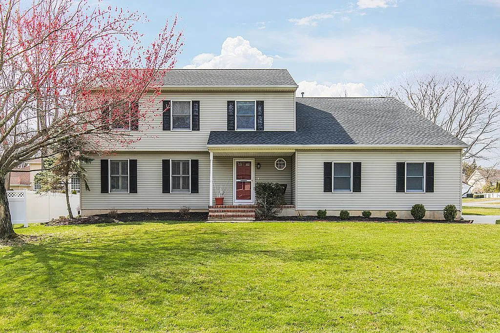 1608 Finderne St photo 1
