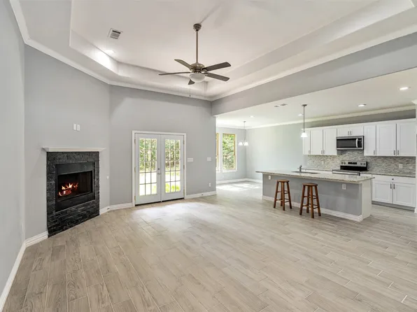 123 Channelview Dr, Trinidad, TX 75163
